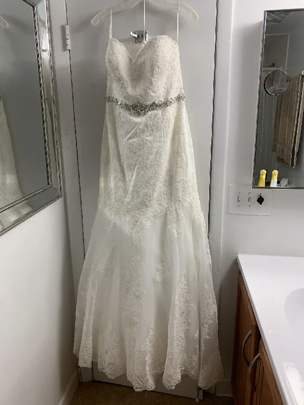 Closeout Sale David's Bridal 10030436