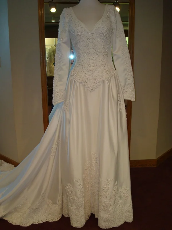 Sale Event Other Moonlight sample Wedding dress