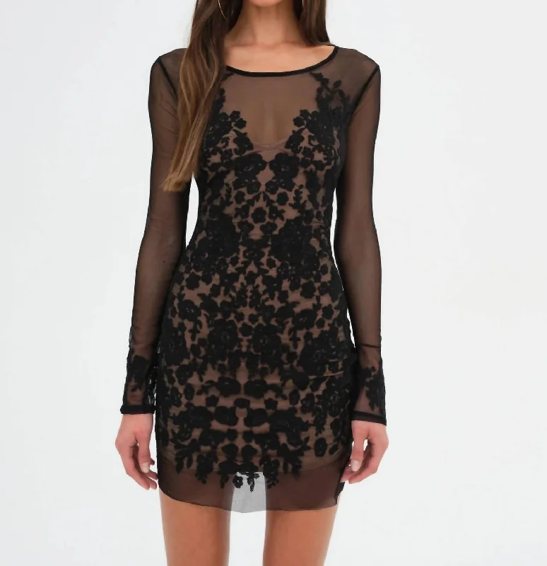 Savings Bonanza Luau Mini Dress In Black