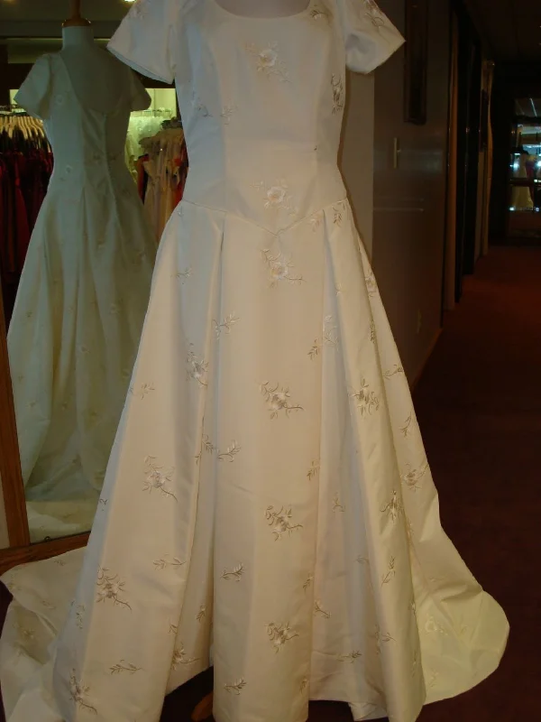 Super Bargain Other Ravissant by Bridal Original