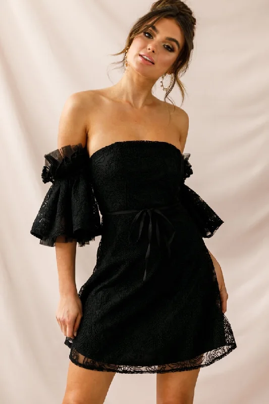 Instant Discount Arna Bell Sleeve Embroidery Dress Black