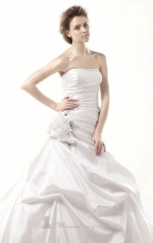 Hurry In Enzoani Davenport